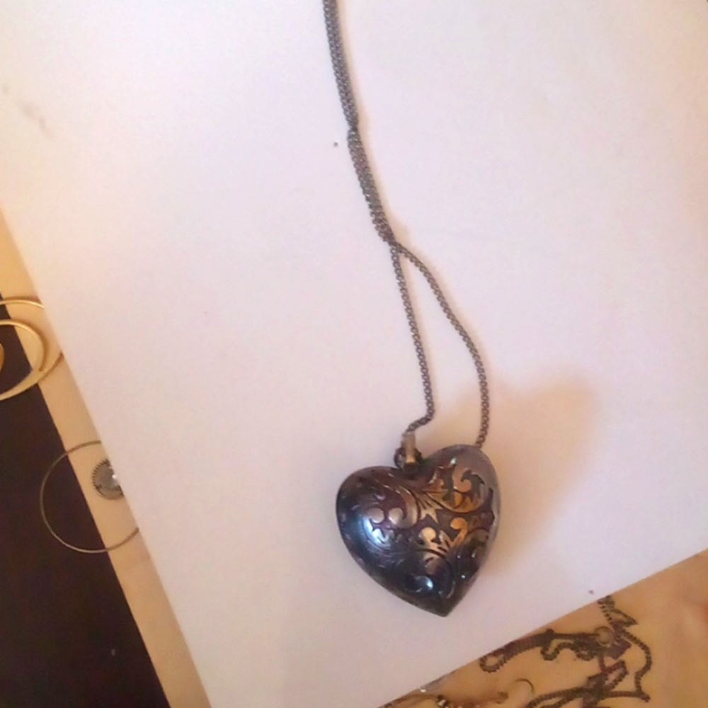 Bold silver heart necklace